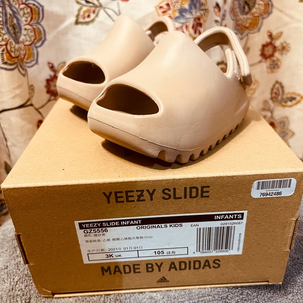 Infant Yezzy Slides “Pure” 2021